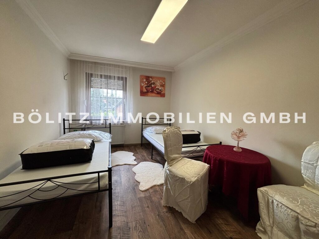weiteres Zimmer DG