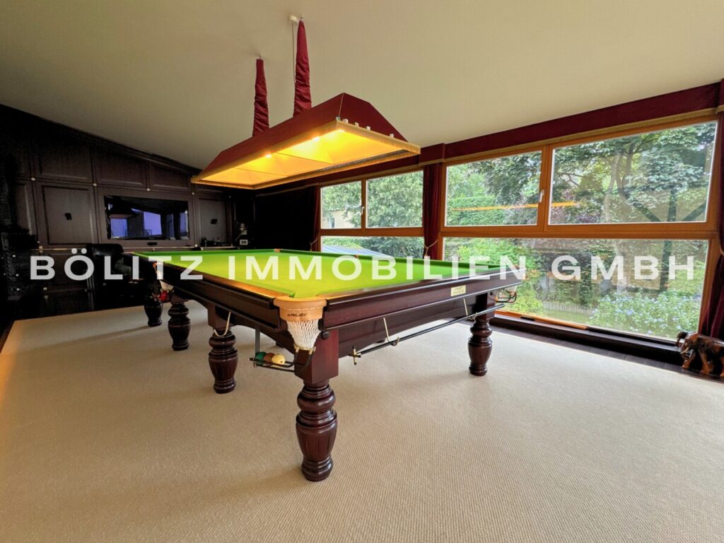 Billiardzimmer OG Hauptgebäude