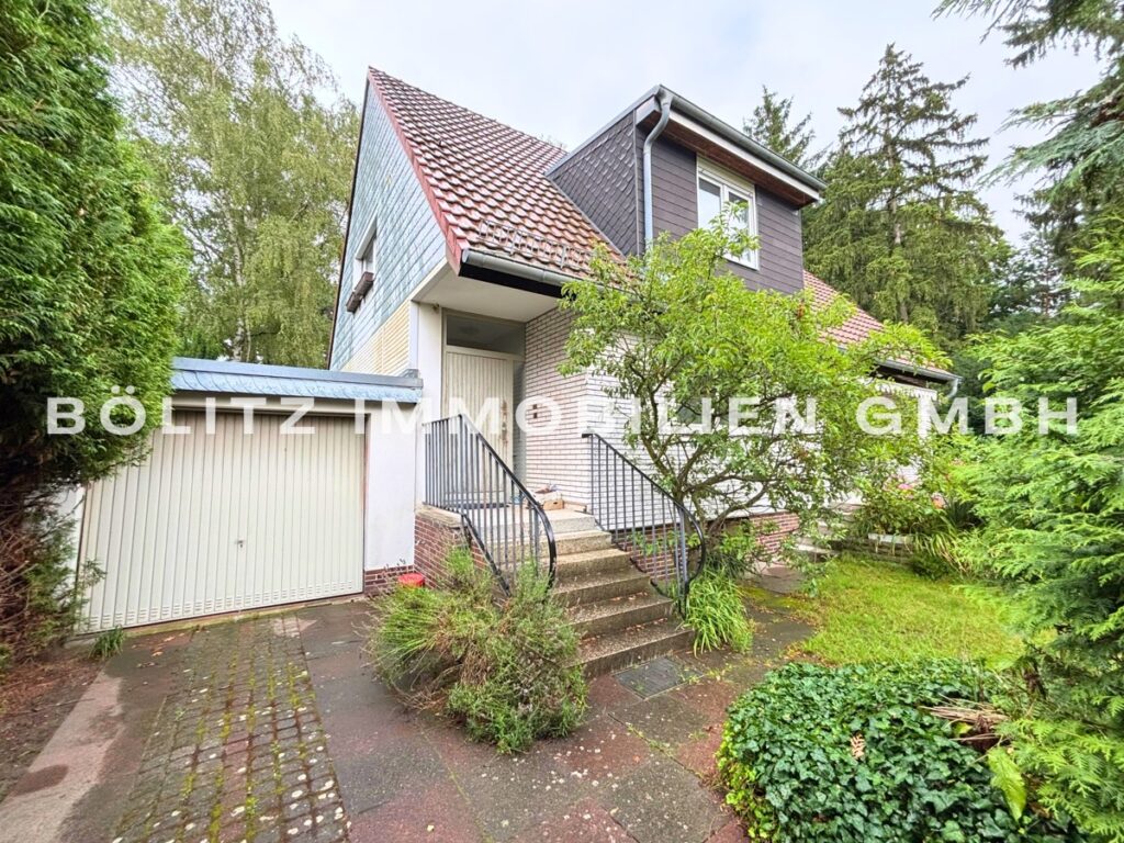 Einzelgarage am Haus