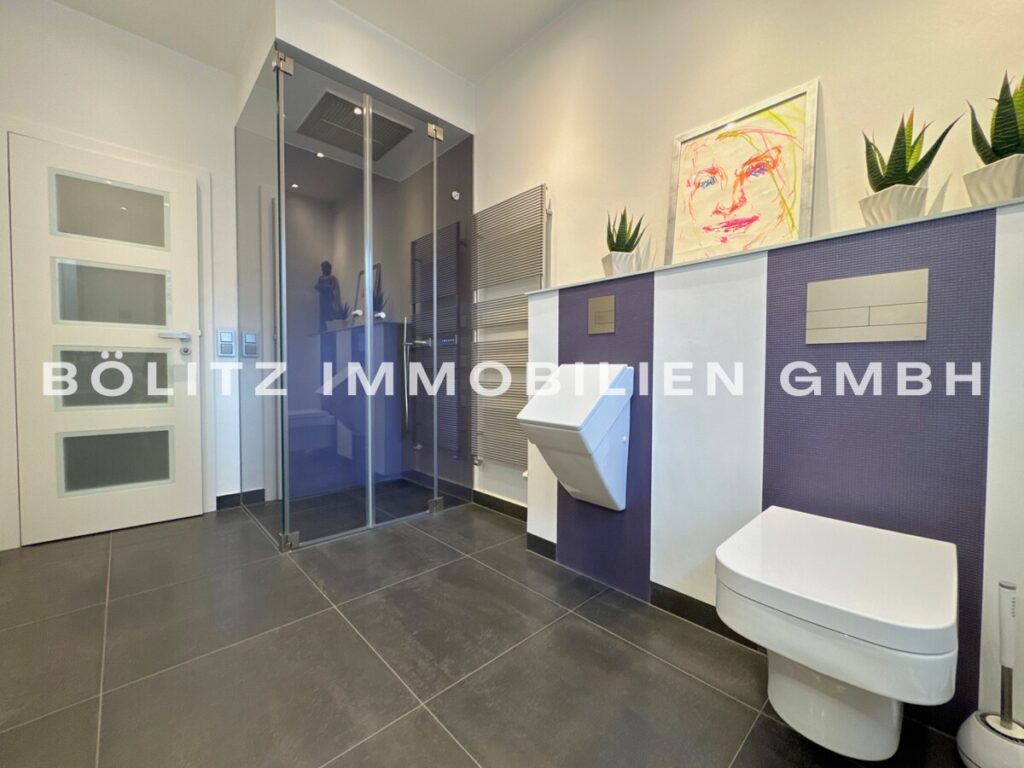 Bad EG Hauptgebäude