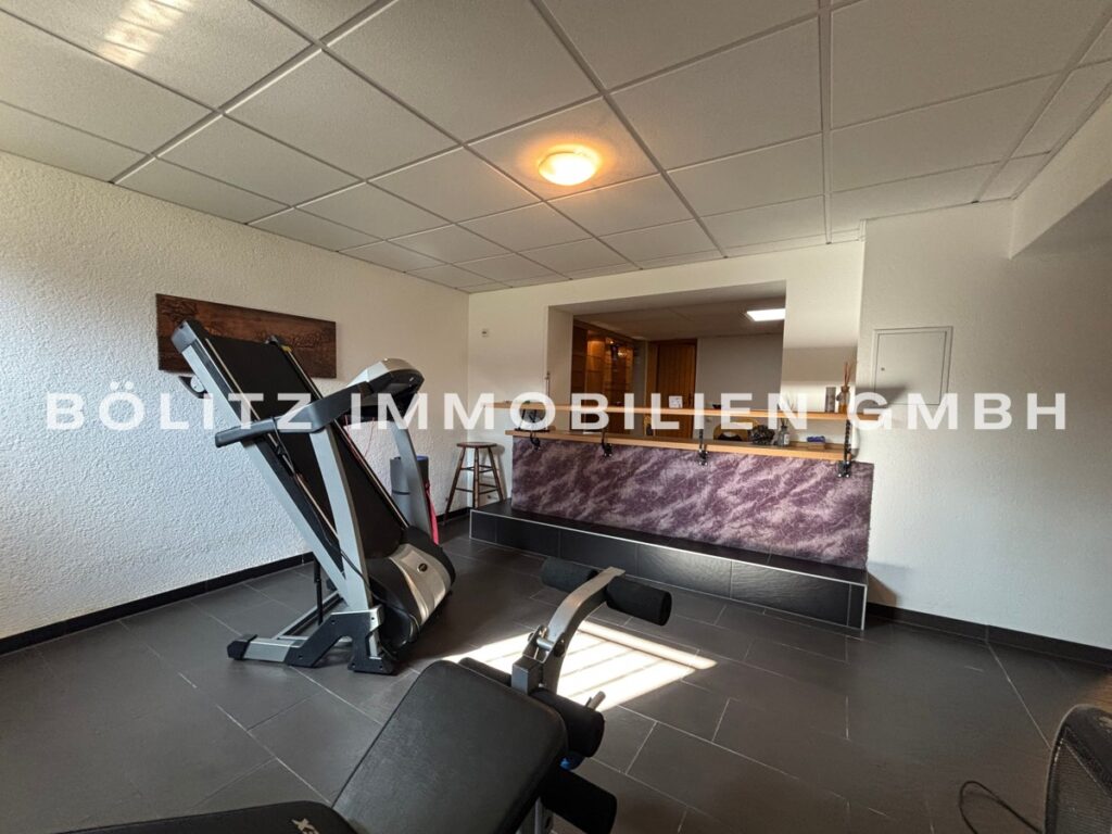 Heimfitnessstudio mit Bartresen