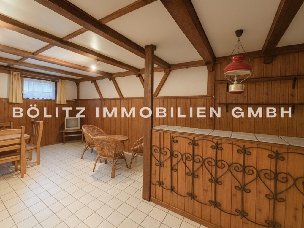 Zimmer UG (mit KI aufgeräumt)