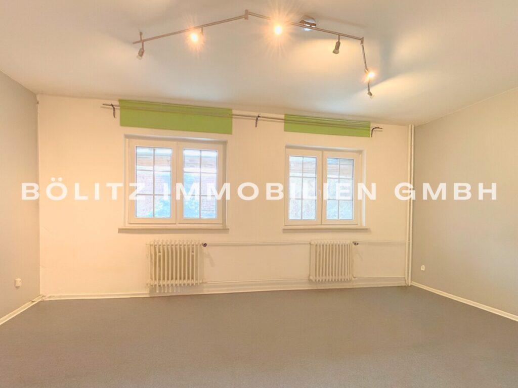 weiteres Zimmer OG