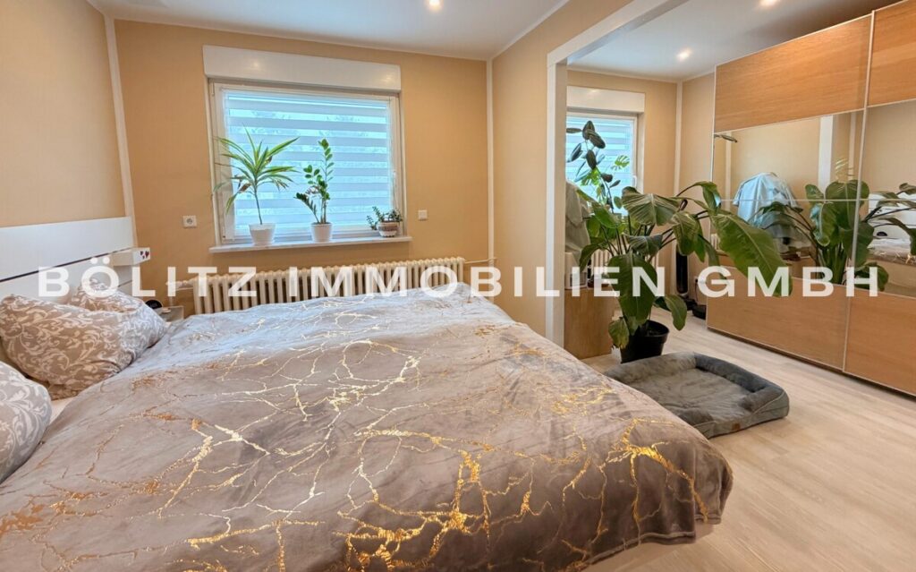 Schlafzimmer & Ankleidezimmer OG